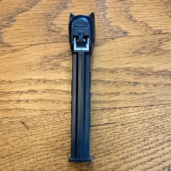 Black Batman Pez Dispenser out of package but never used - Picture 3 of 4